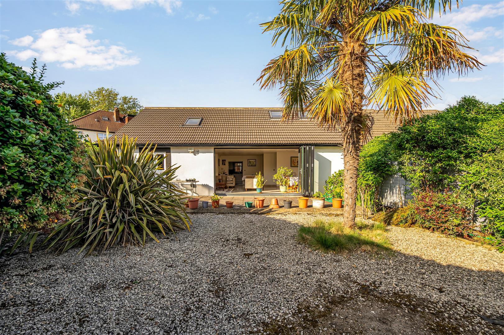 Property Image dbbc312d-5792-42cb-b5d9-b2983fbd93ed