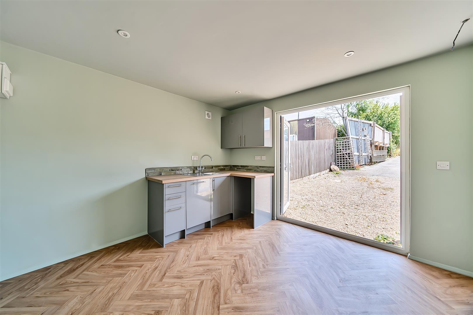 Property Image dbca6378-d848-4272-bb72-52a3f0d43f6e