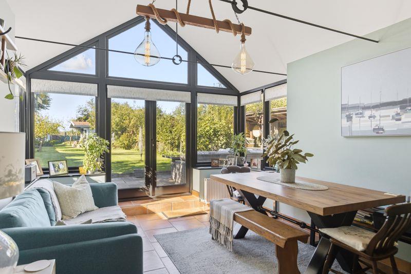Property Image dbd3072a-10a1-4de8-83b9-cd71d18ce7be