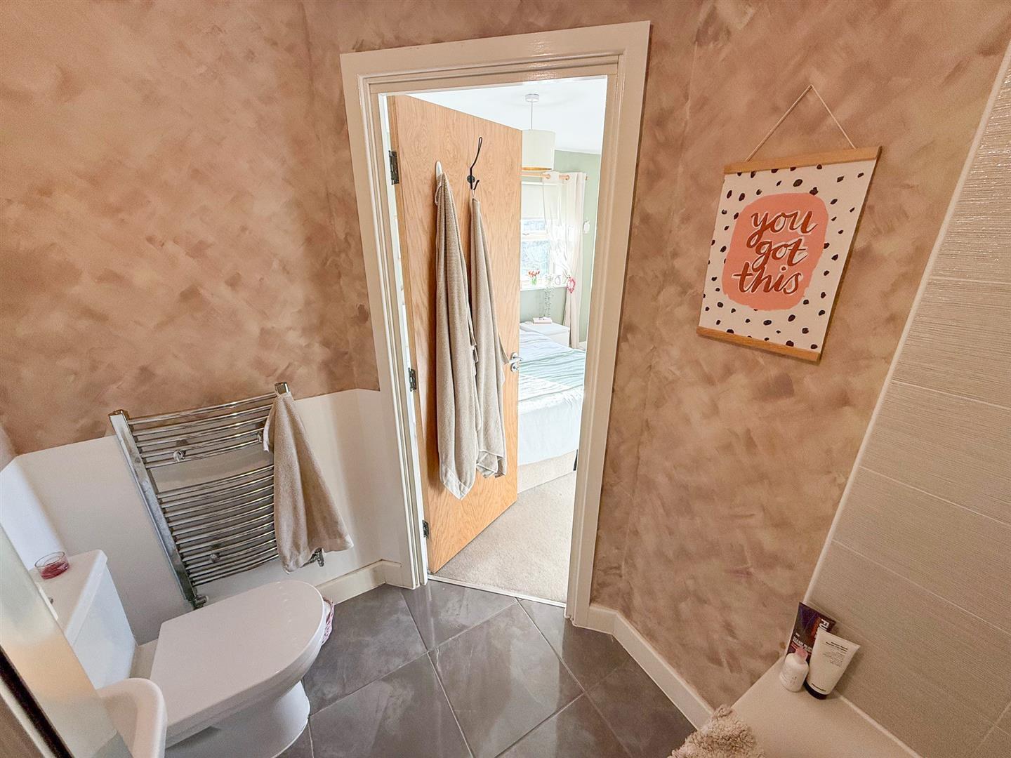 Property Image dbf90424-3f30-4d87-9930-e3db5549794c