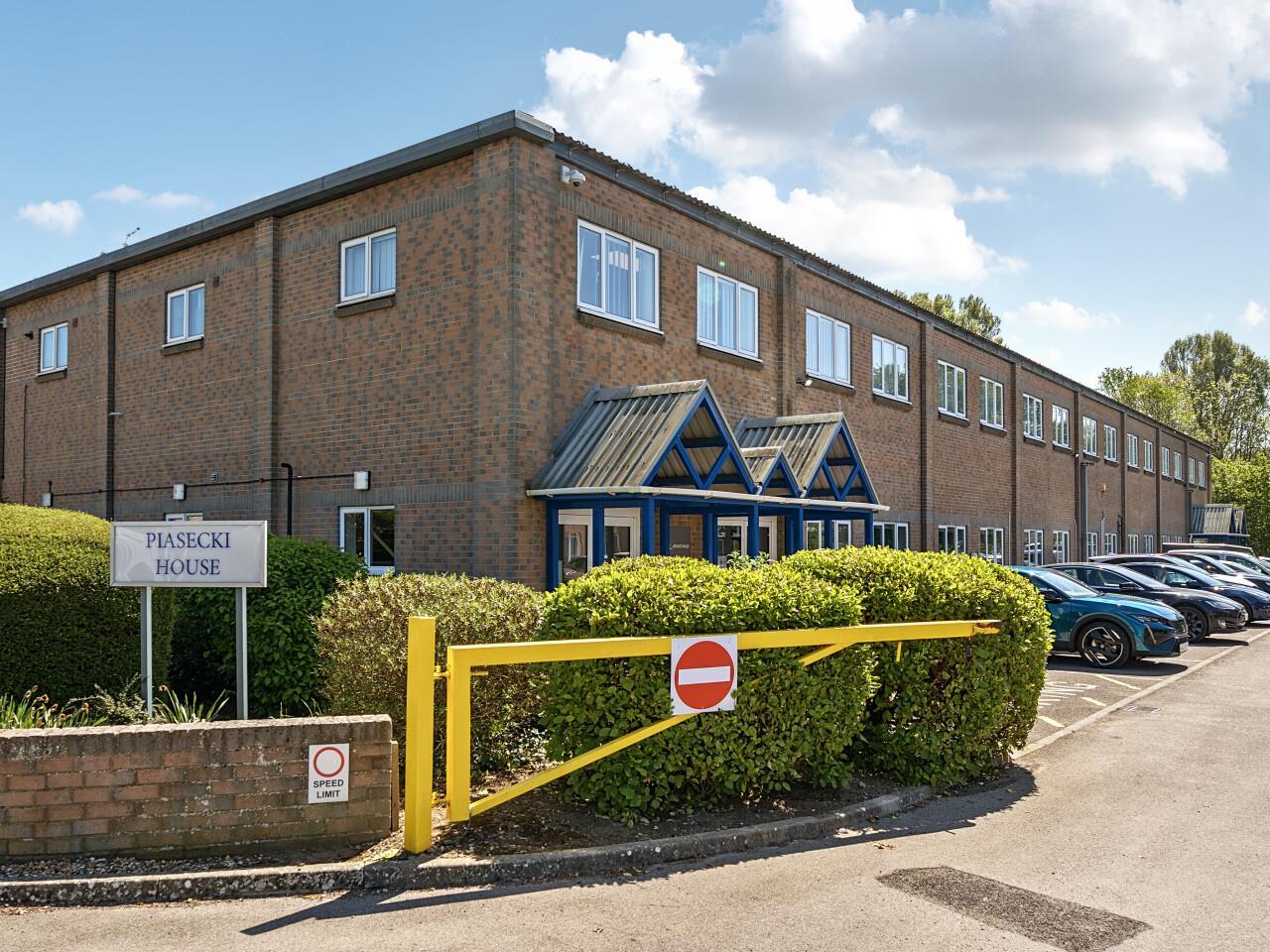 Property Image dc23bbd2-10a5-40b7-bc23-ae73bc706b15