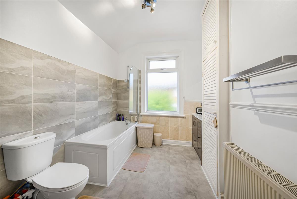 Property Image dc3a40f3-8956-4bcd-86d8-0901e951d48d