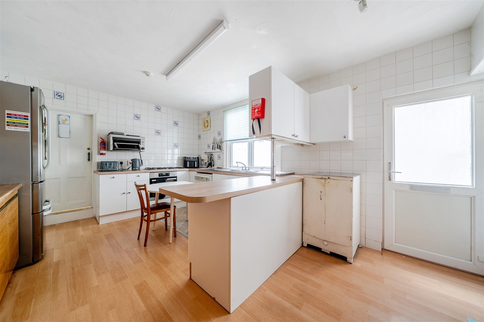 Property Image dc42817d-f6f5-4eed-b28c-3bbb15cc6158