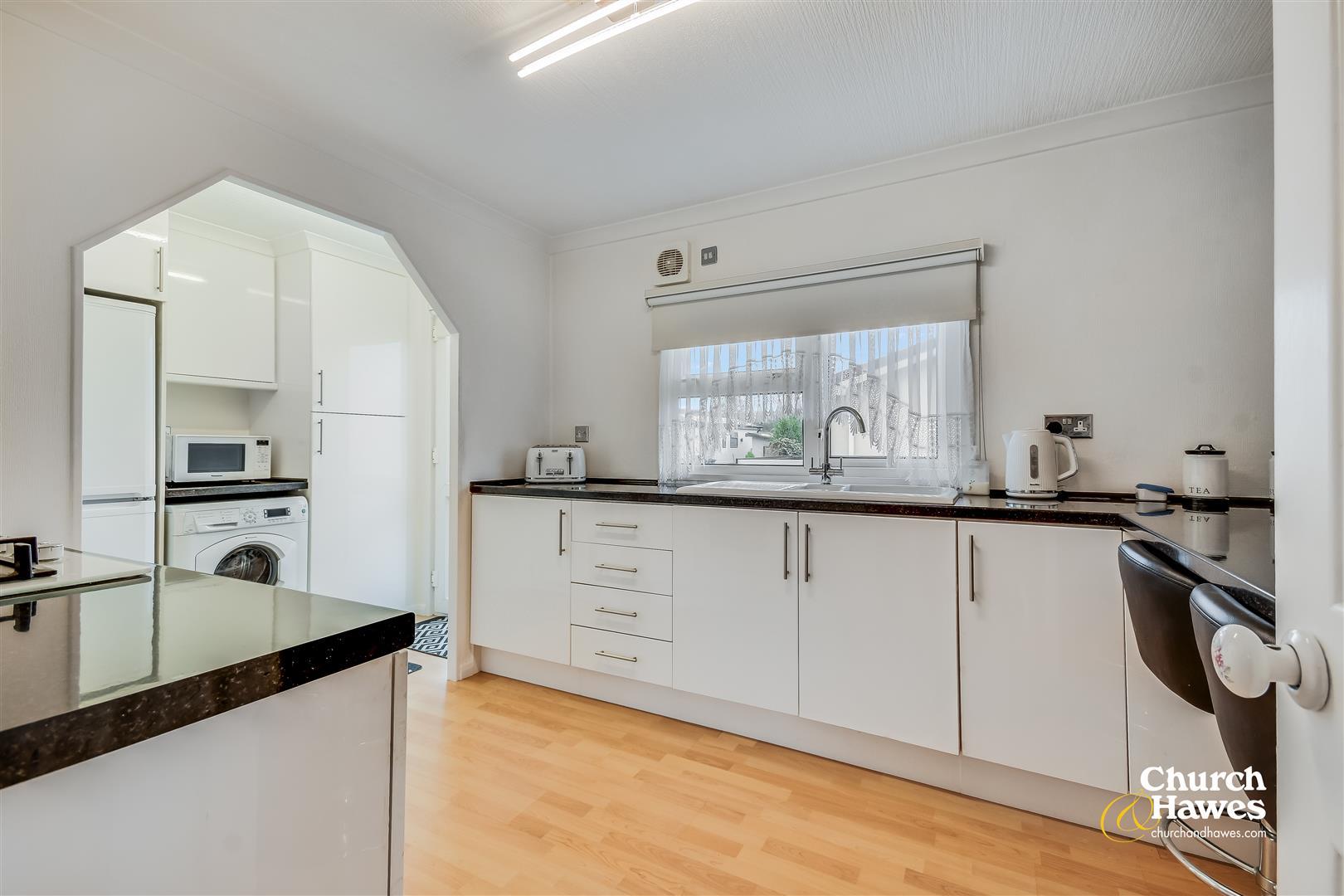 Property Image dc552267-b6e7-483a-b402-b6a8e62a0c37