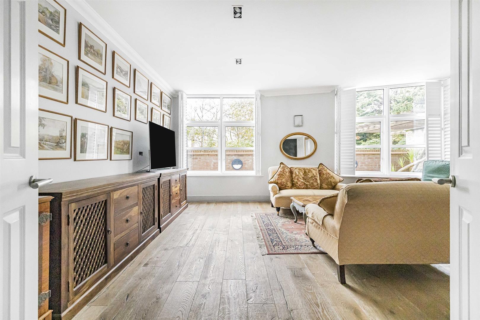 Property Image dc79180c-ad51-46af-95ed-6b6c0861bea9