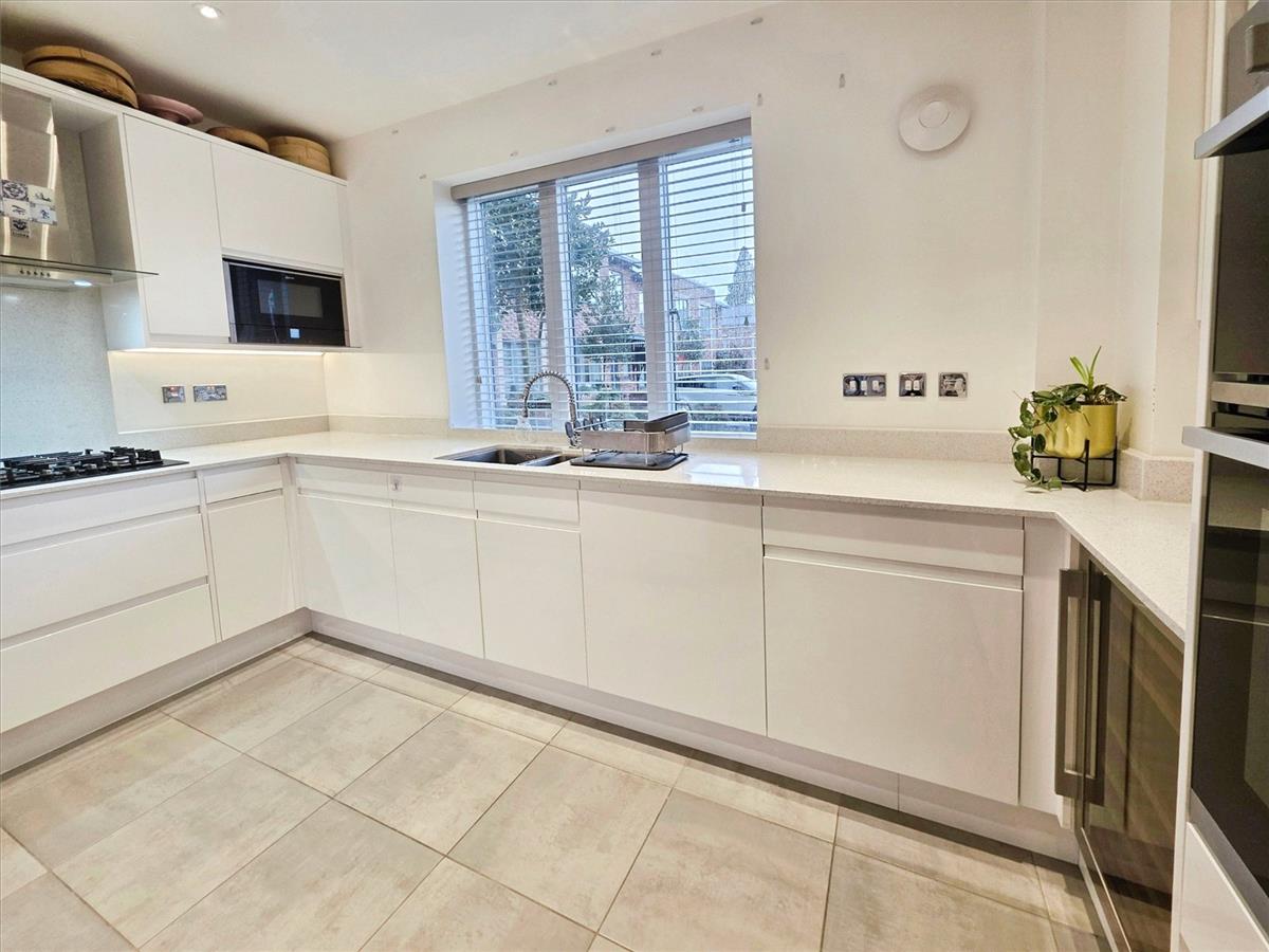 Property Image dc8748dd-50a8-49c9-b6ff-e5b41f43b63a