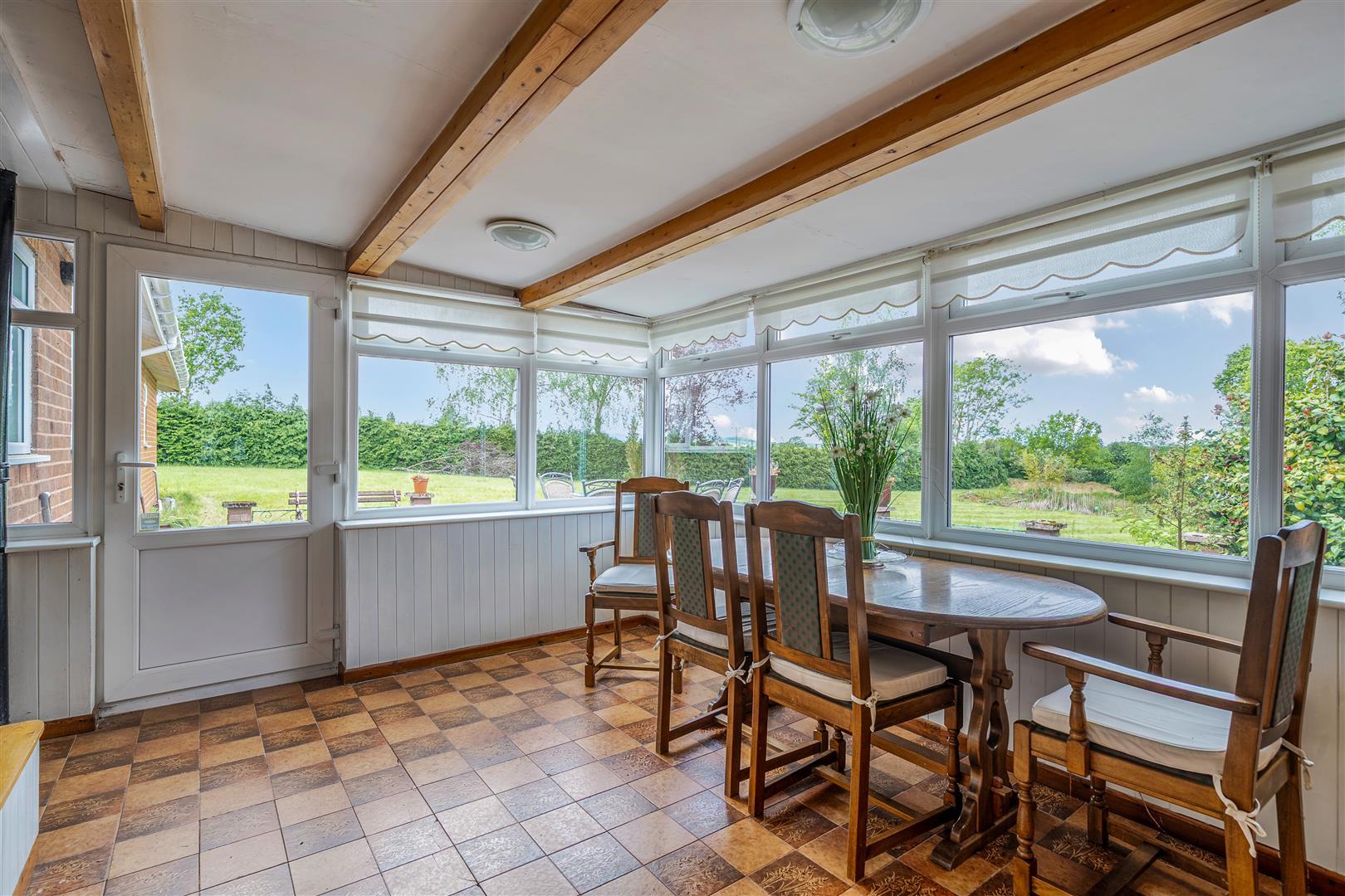 Property Image dc8c1e6b-641b-485a-a588-cace68bfbd98