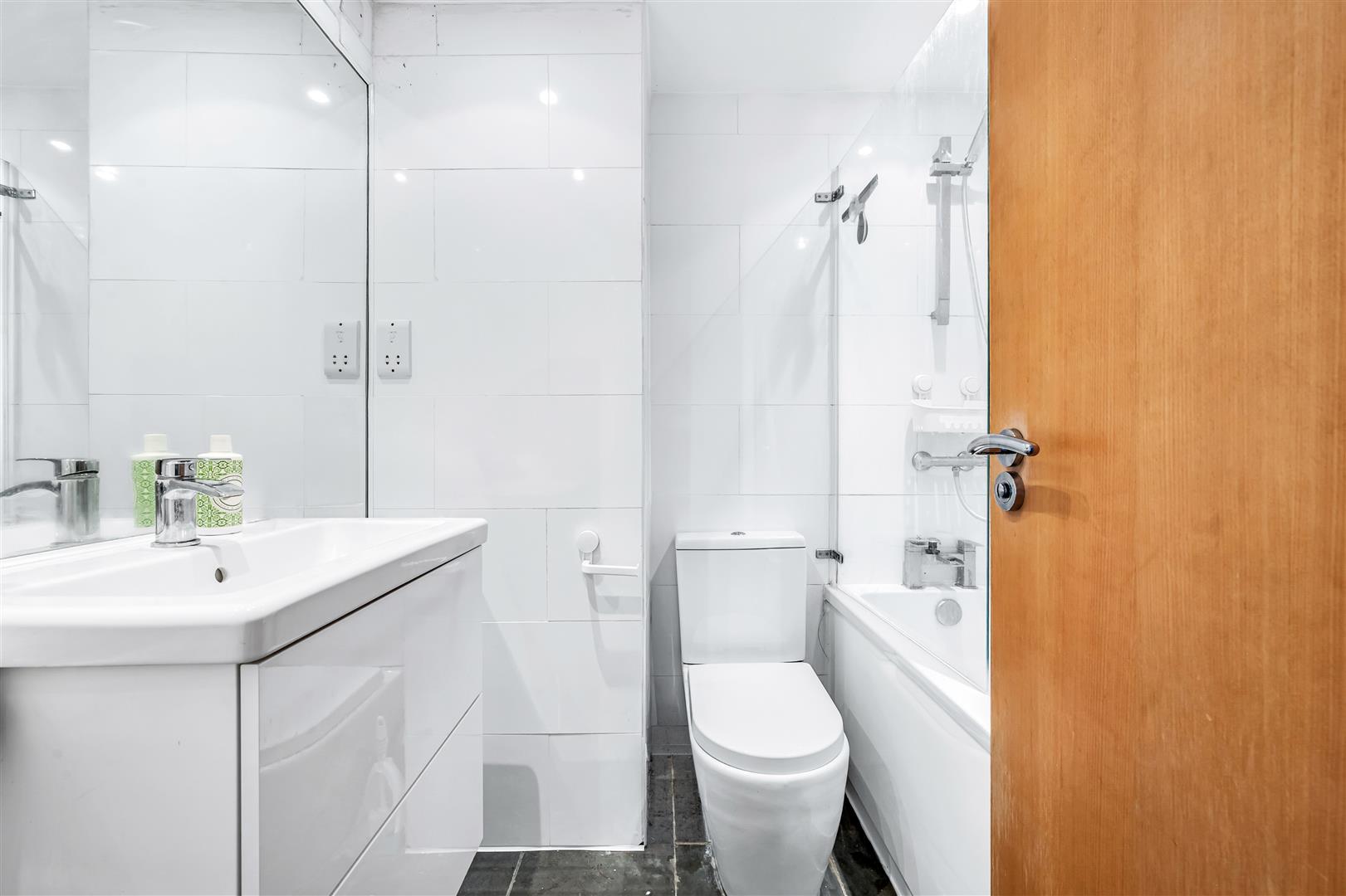 Property Image dcb70da3-76d8-4bb1-aff1-3849a5c6c695