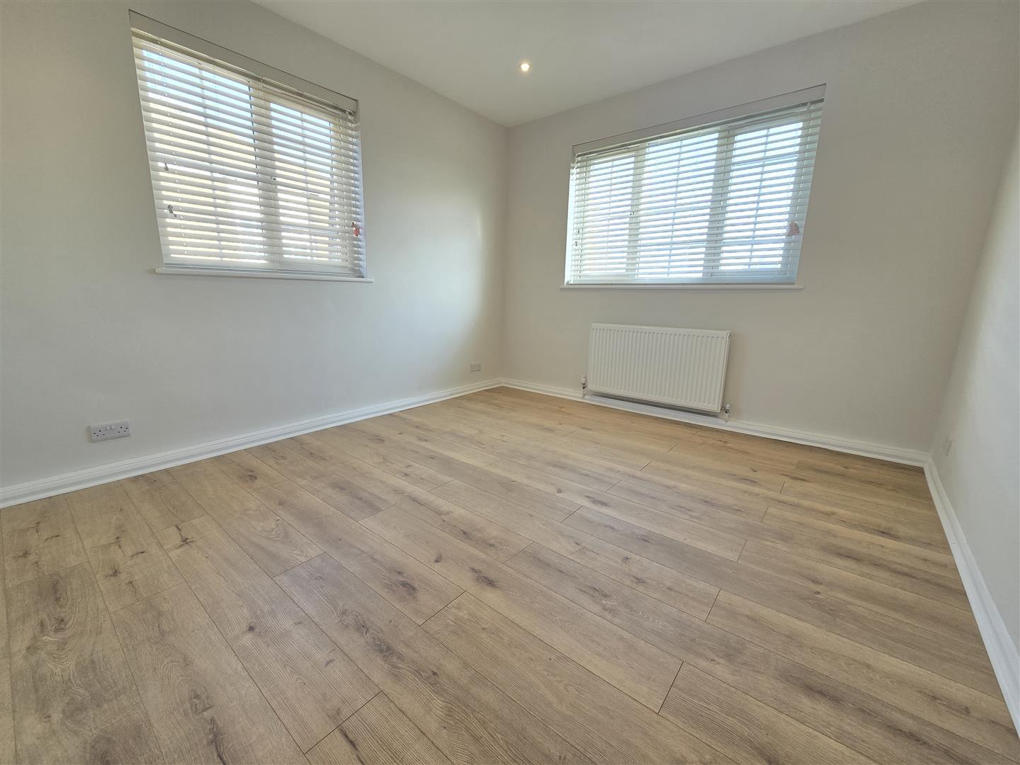 Property Image dcc20a9c-44cf-4a51-b158-c86d54a32edd