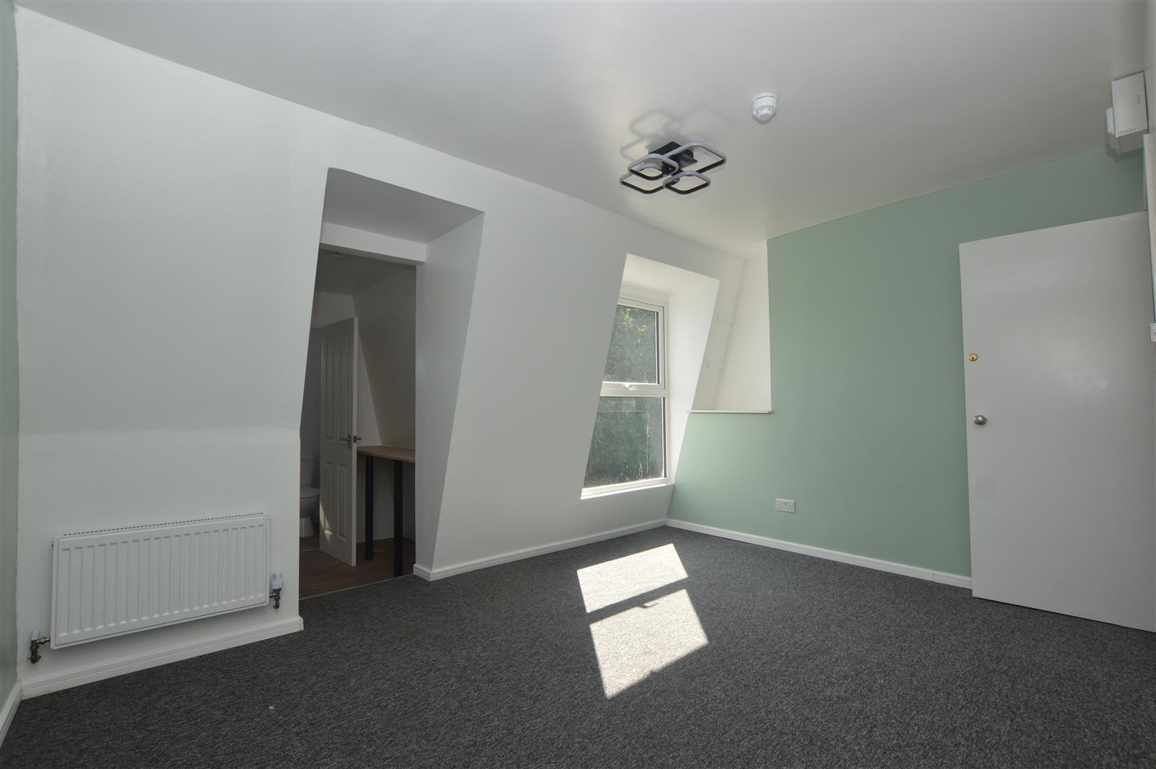 Property Image dccad85e-5957-41ce-8c96-3d67cfc87ed7