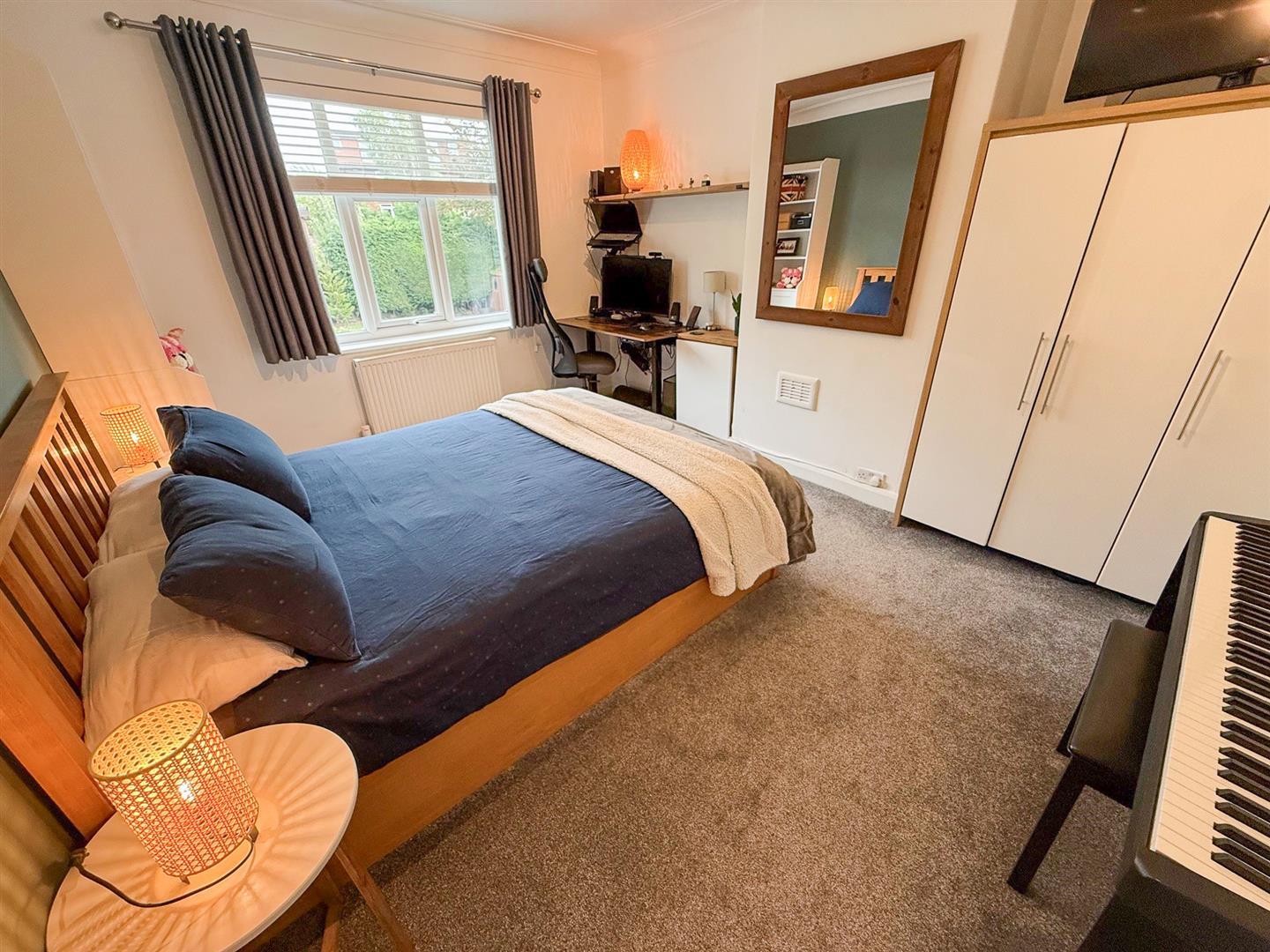 Property Image dcd0a0e2-f20b-4177-b9ec-c8e70de07912