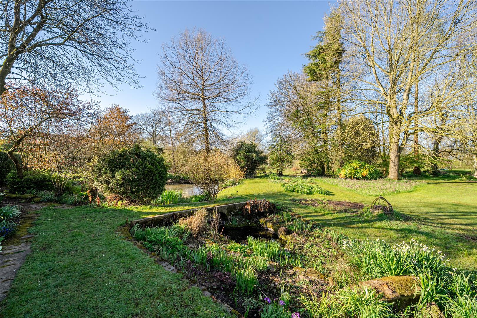 Property Image dce5710d-ac68-47f6-b5e4-692df19cfb7f