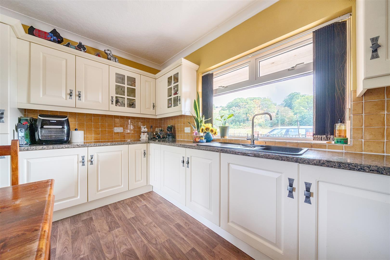 Property Image dce6012f-21db-4374-ac14-7d7a6df955b9
