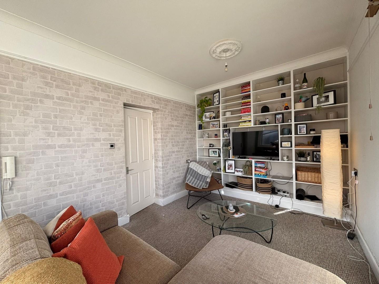 Property Image dd112469-a48f-4fe9-b82d-6b488b855773