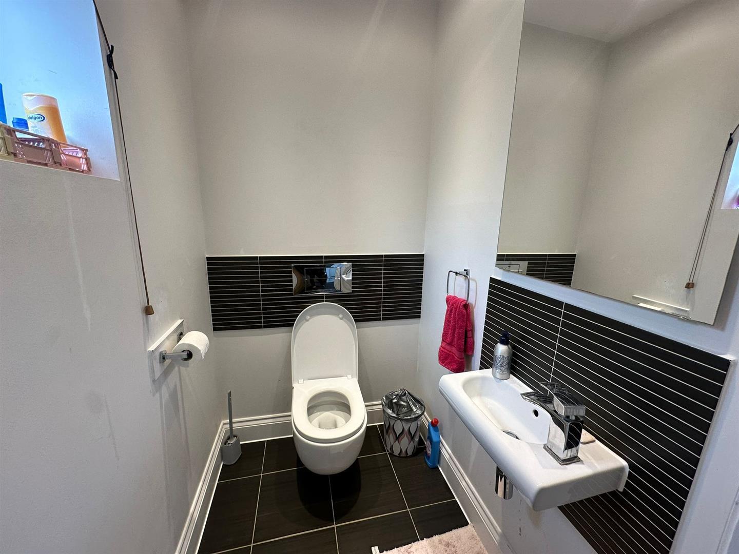 Property Image dd1f8ed4-9499-4c61-850f-dd1f8606cdac