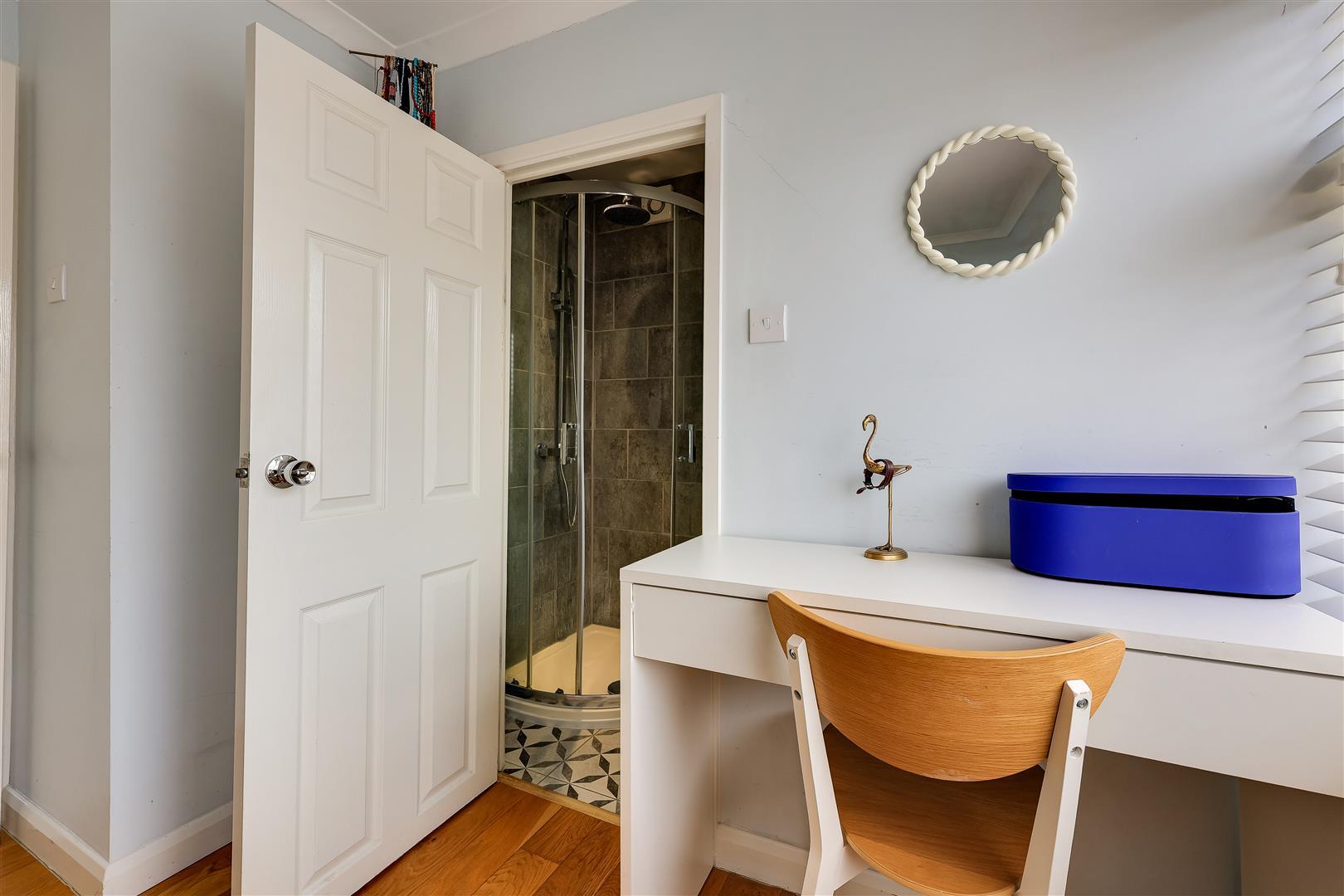 Property Image dd304ba7-6f47-412e-835e-cc54a7c1001a