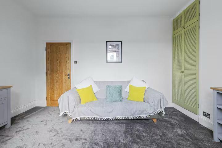 Property Image dd3340ae-ff9f-4b9a-a169-77afd2533e1c