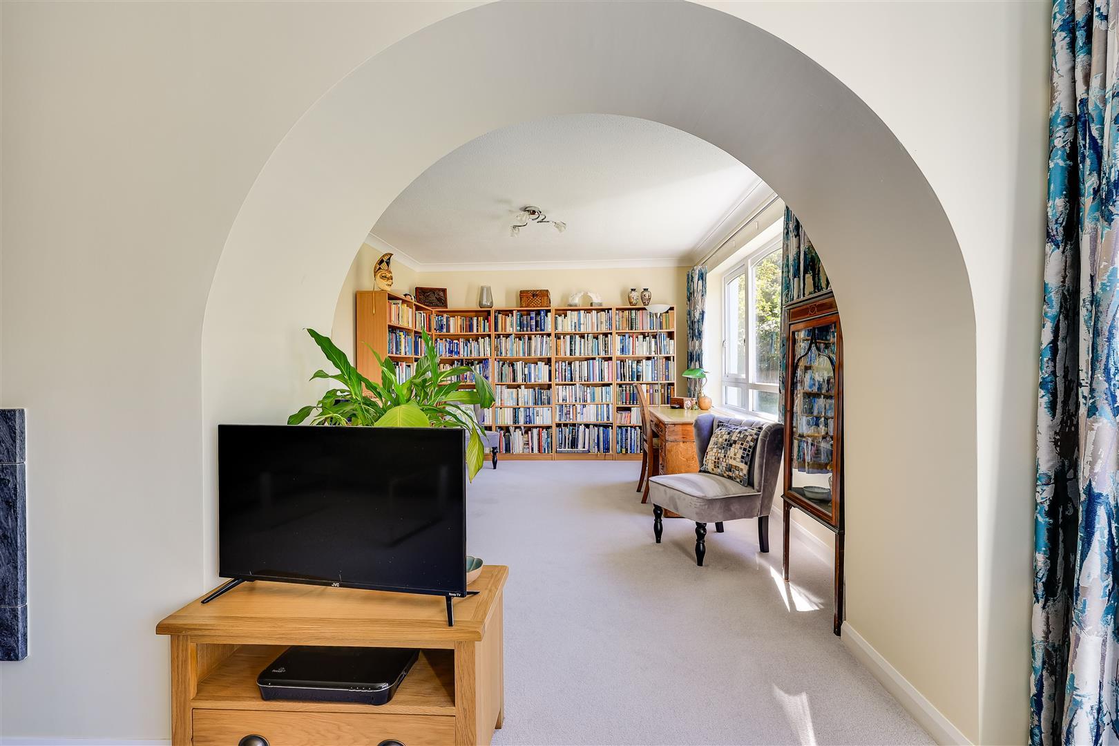 Property Image dd381fea-8cbc-4f12-91e8-4776bc5a6700