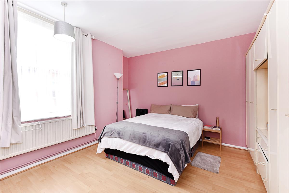master, bedroom, rent, rental, lettings, wc1
