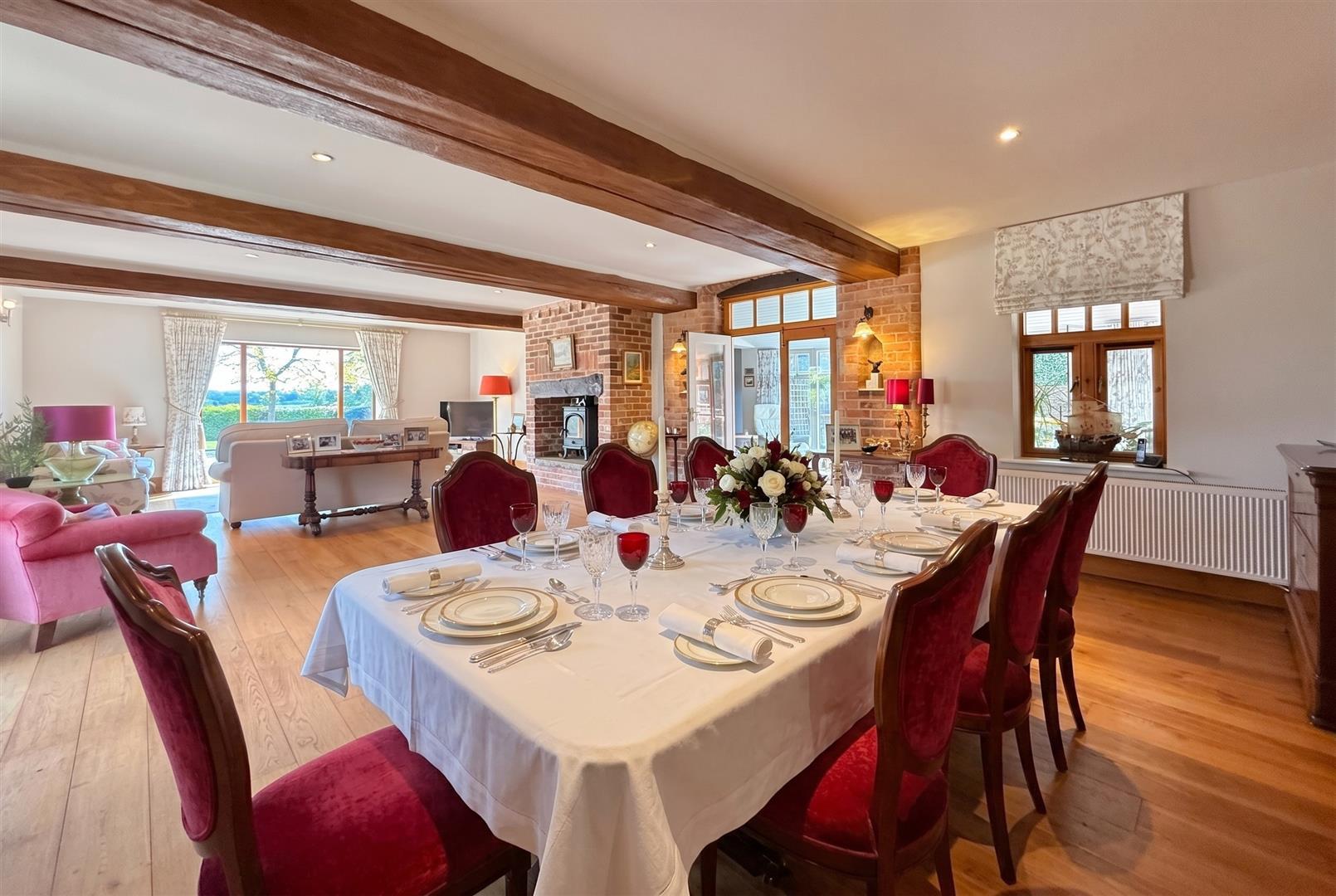 Property Image dd5c8592-d6b0-4b32-a28a-fceb5d5d4db0