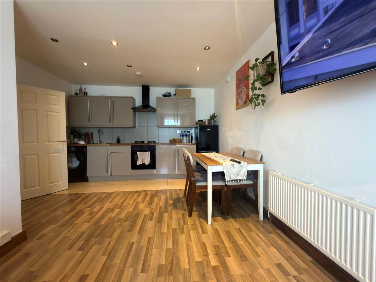 Property Image dd6723c7-234c-4e93-80a3-5fa4ff36bae7