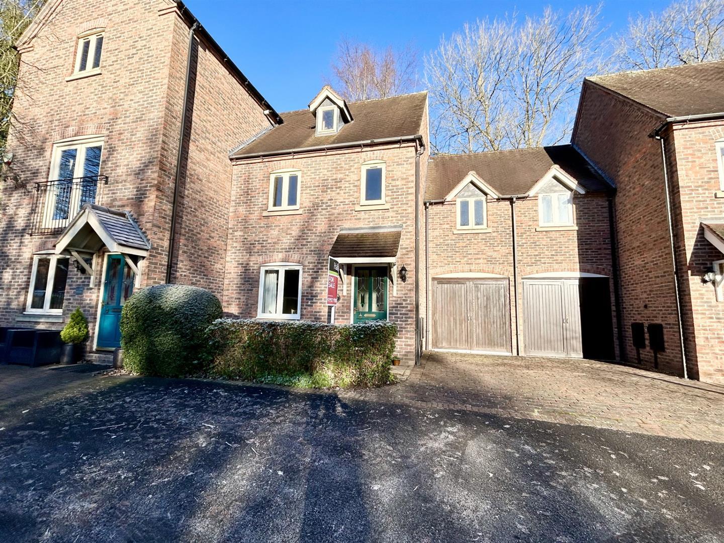 Property Image dd8ffdf6-b020-460e-b4e8-63d78638f78b