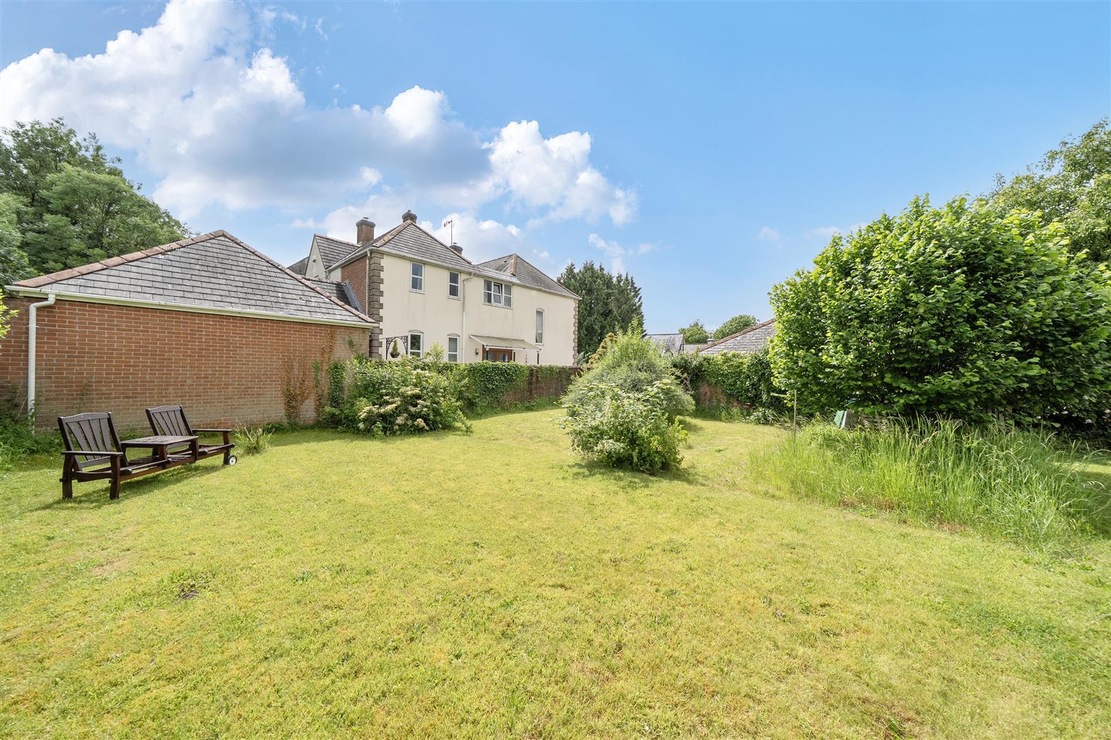 Property Image dda29f40-dd53-4fcd-8c97-516b96f2732e