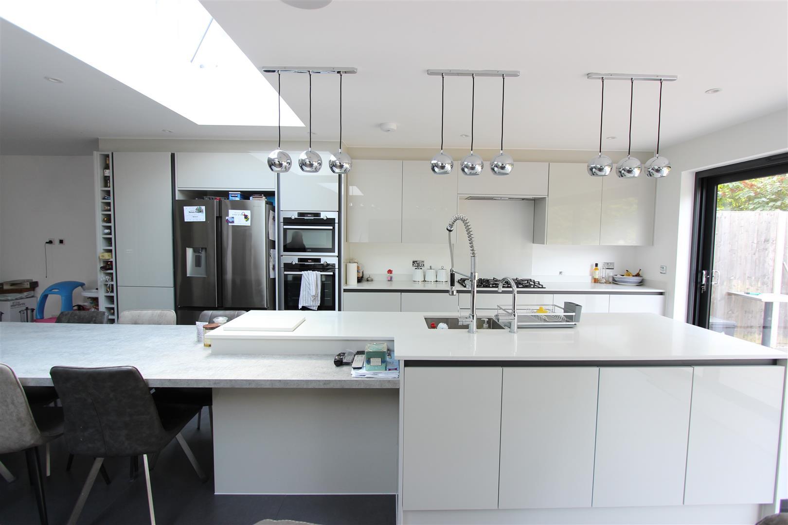 Property Image ddc01553-36b5-4ed5-91fe-3a0b2bb12b93