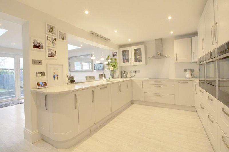 Property Image dde379e5-e271-431d-8d6b-cf42d565538c