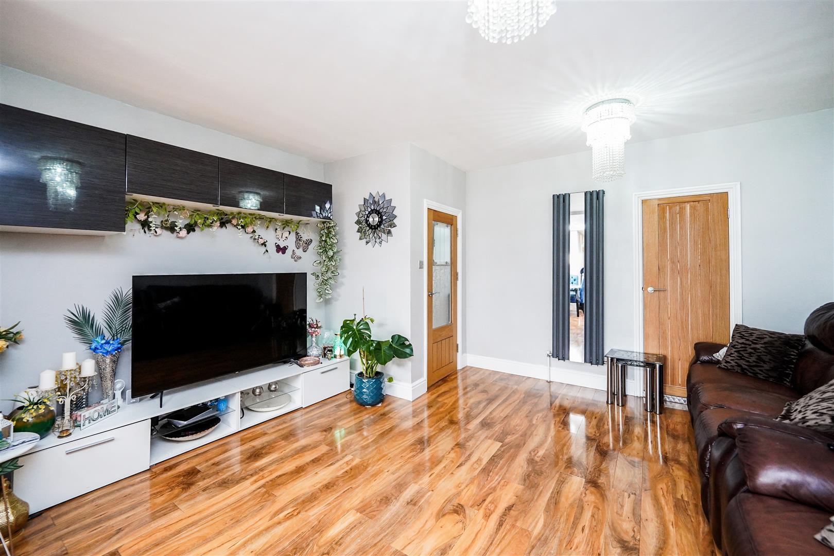 Property Image ddfa6280-3700-42fa-848f-09730cce26c5
