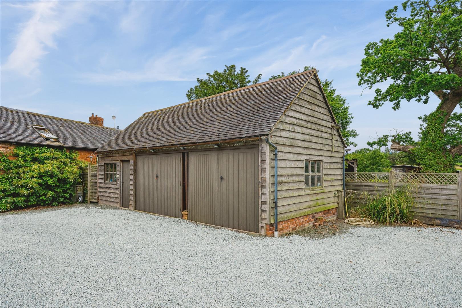 Property Image ddfb93bb-1505-4ce4-a3db-45a4e2c15918