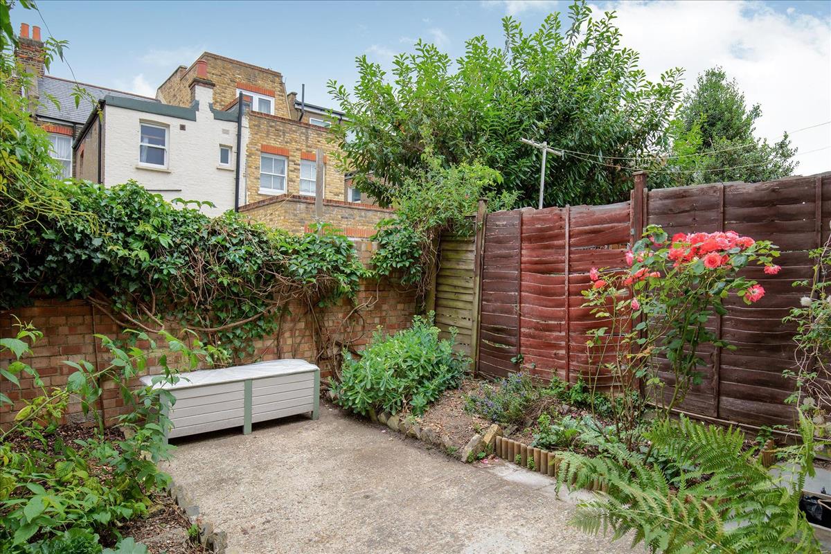 Property Image de090324-cea9-4eeb-8749-90a9c9d27ad4