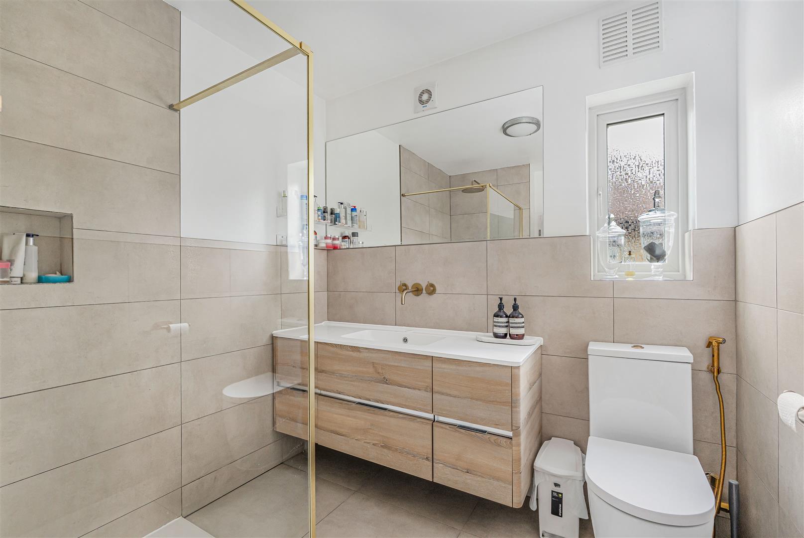 Property Image de0add3f-a8f5-431e-98e8-62a6e2289911