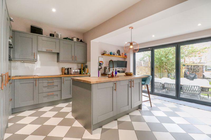Property Image de27d5c6-8ebe-419a-a0e2-f3bb54d33d3d