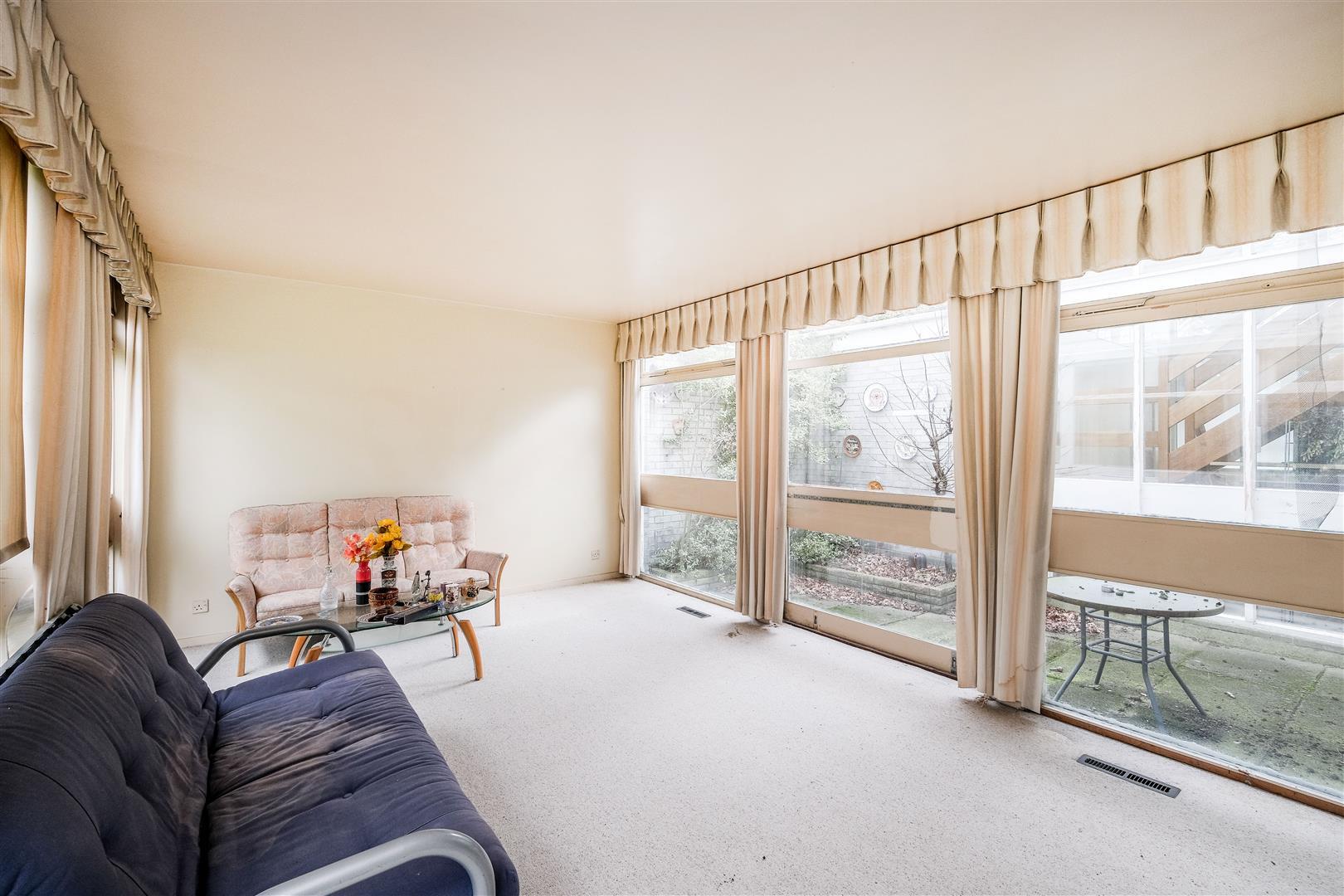 Property Image de34f084-306b-4f83-93c6-043ae6c9e08a
