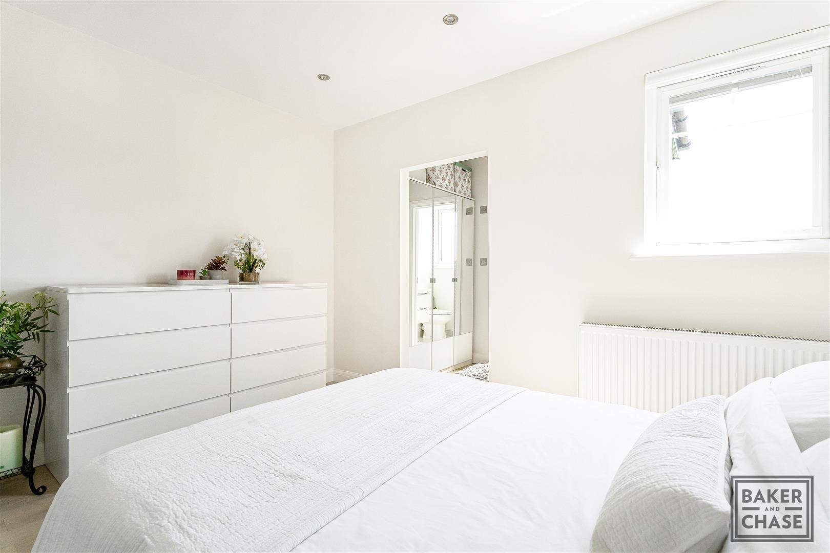 Property Image de4423c3-dde6-4315-8e82-a389de0fee72