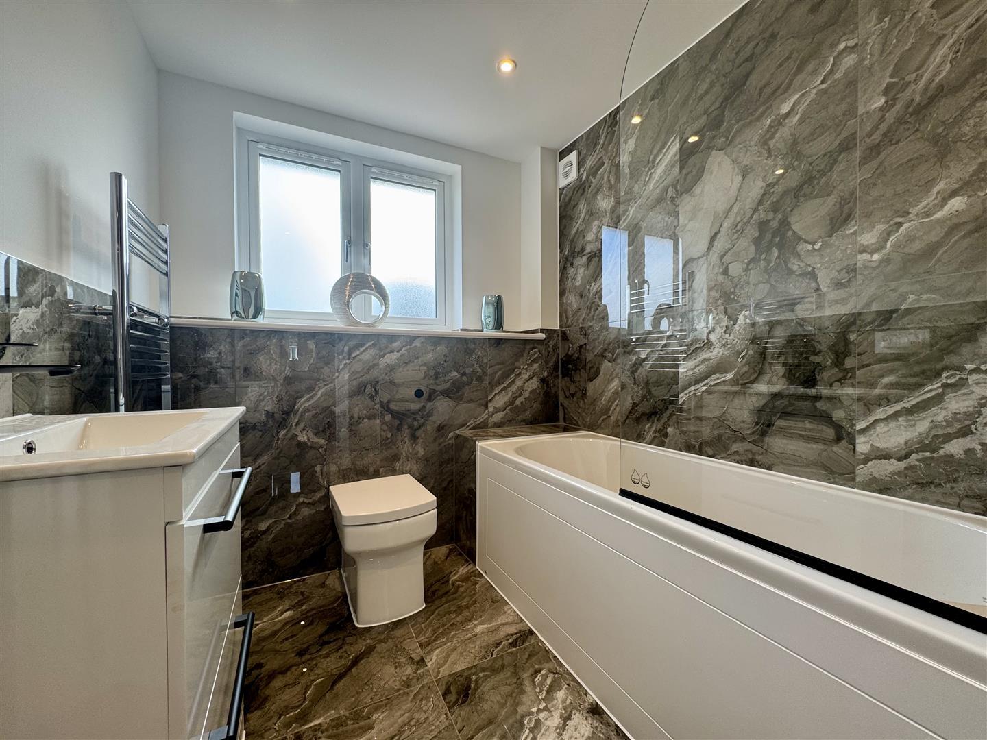 Property Image de5ff96f-6c53-4447-8b15-8c1040a45e6f