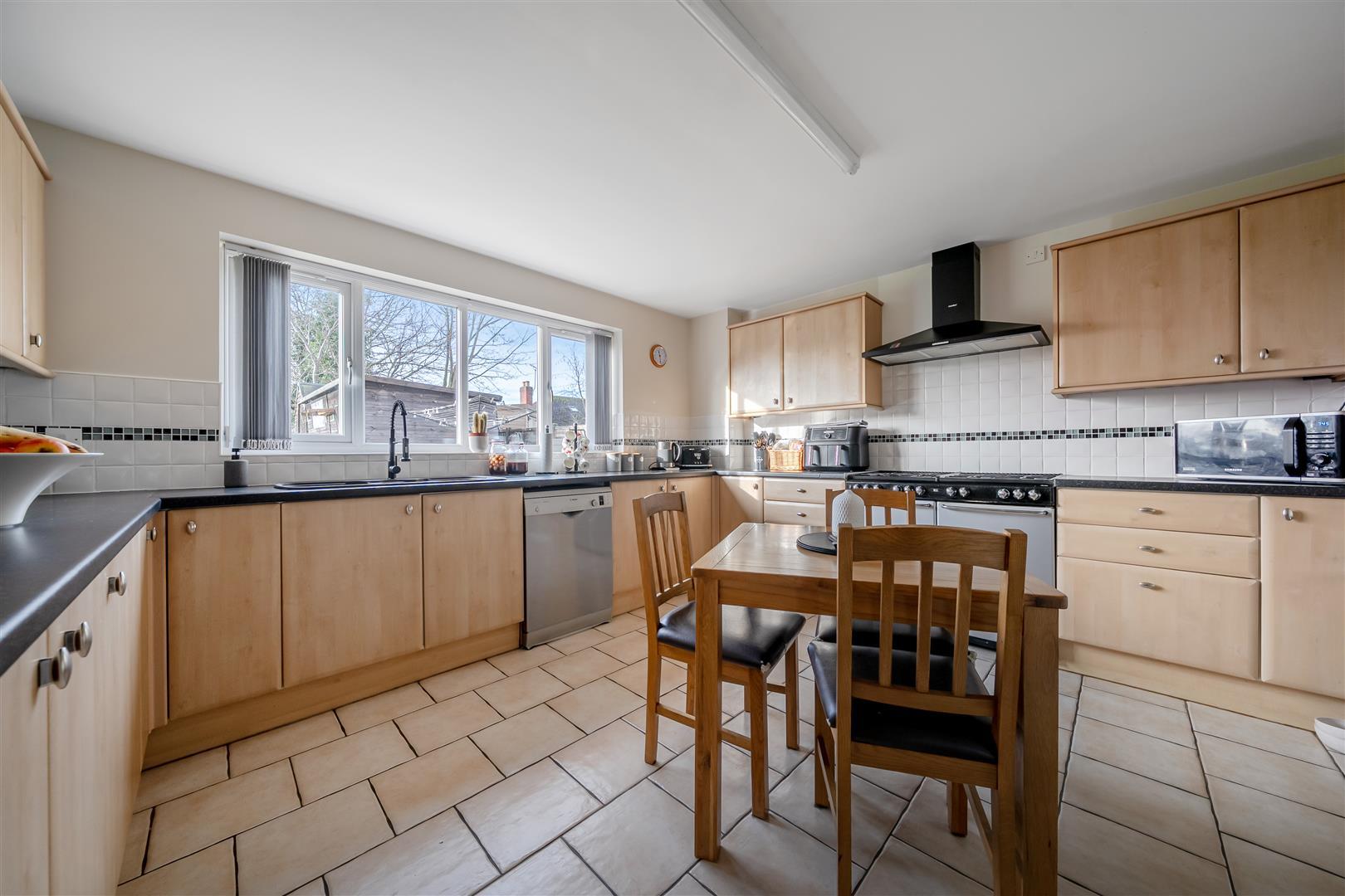 Property Image de61c363-25fc-4378-a476-01b05b7391f5