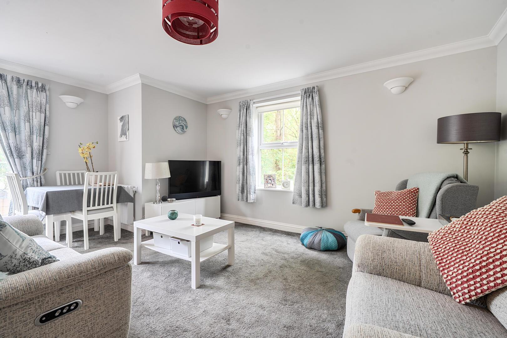 Property Image de6a0ce5-254f-496a-81bf-799c24ee106e