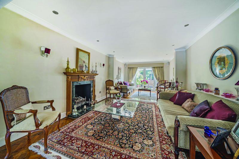 Property Image de837b87-0862-4b8e-9c1f-6b2d31d4a39a