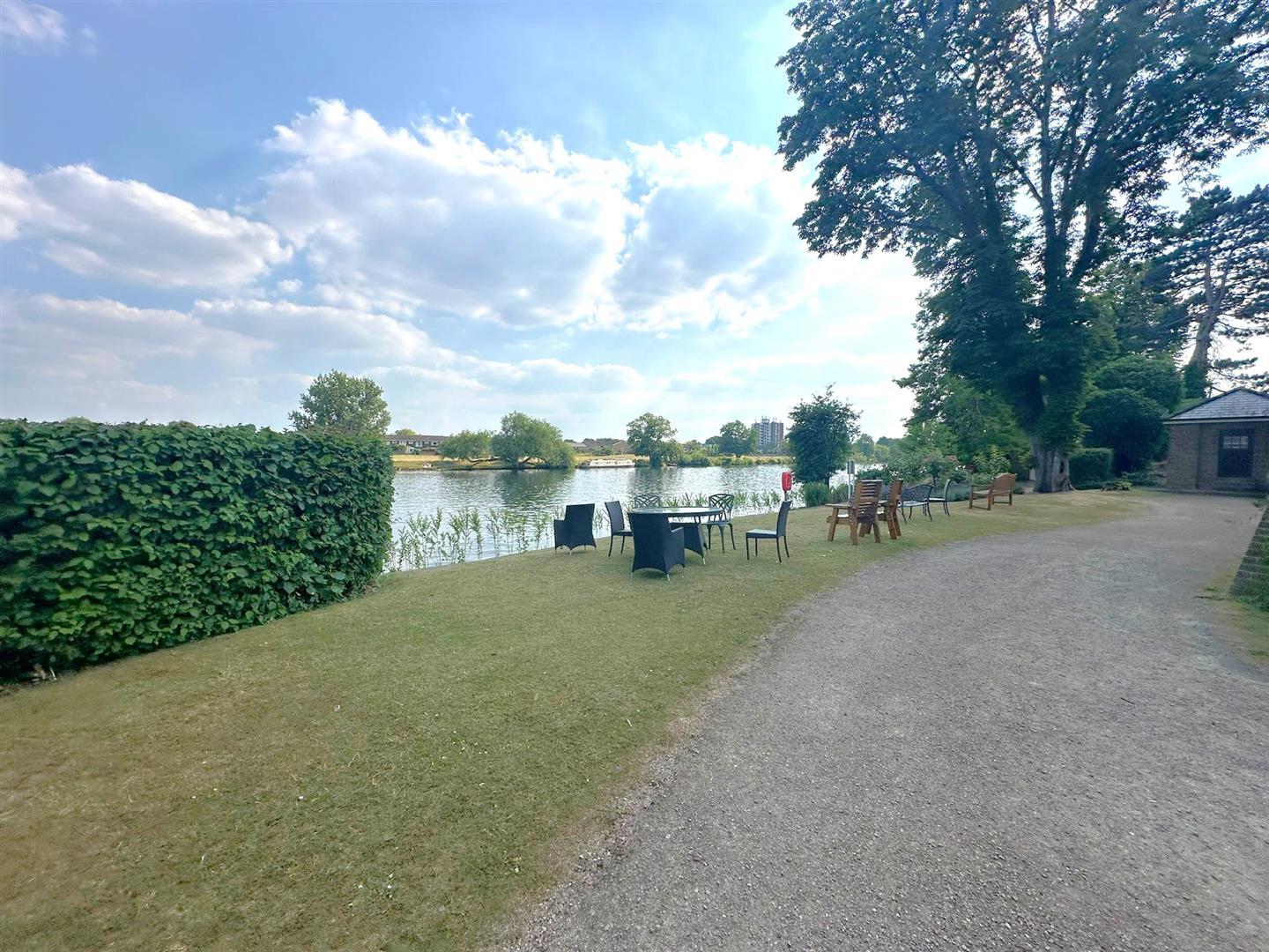 Property Image de8bfd41-dcbc-400d-a18b-6c42d1727bc4