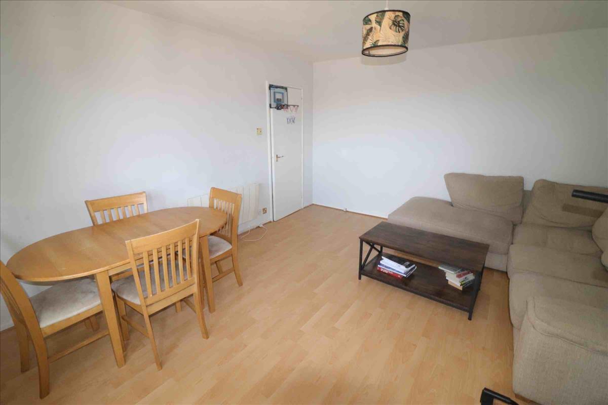 Property Image de8c3b08-fb37-4253-93c0-5076f9e39d53