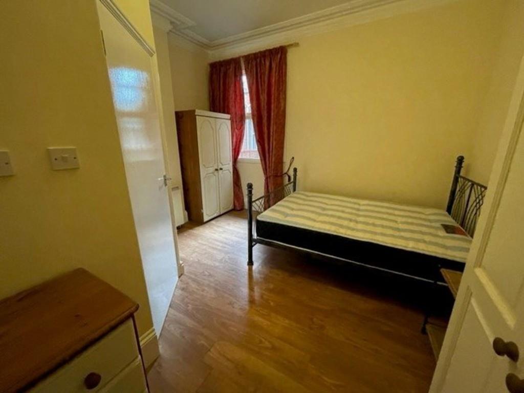 Property Image de913c77-bb58-44f8-82e6-ae700194b535