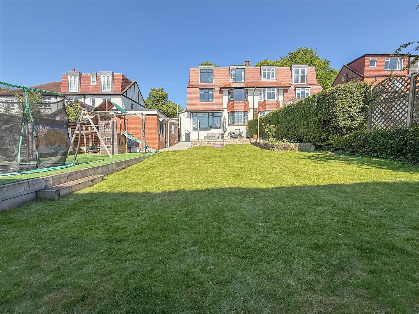 Property Image de96027d-59a4-4a83-8bd4-19d59d3a298d