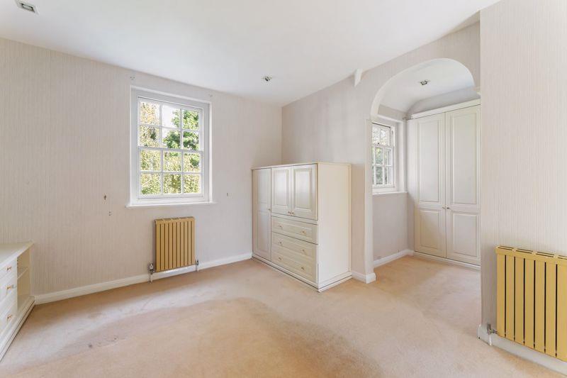 Property Image deb3d7a4-2d6e-44e6-b552-987c9149866c