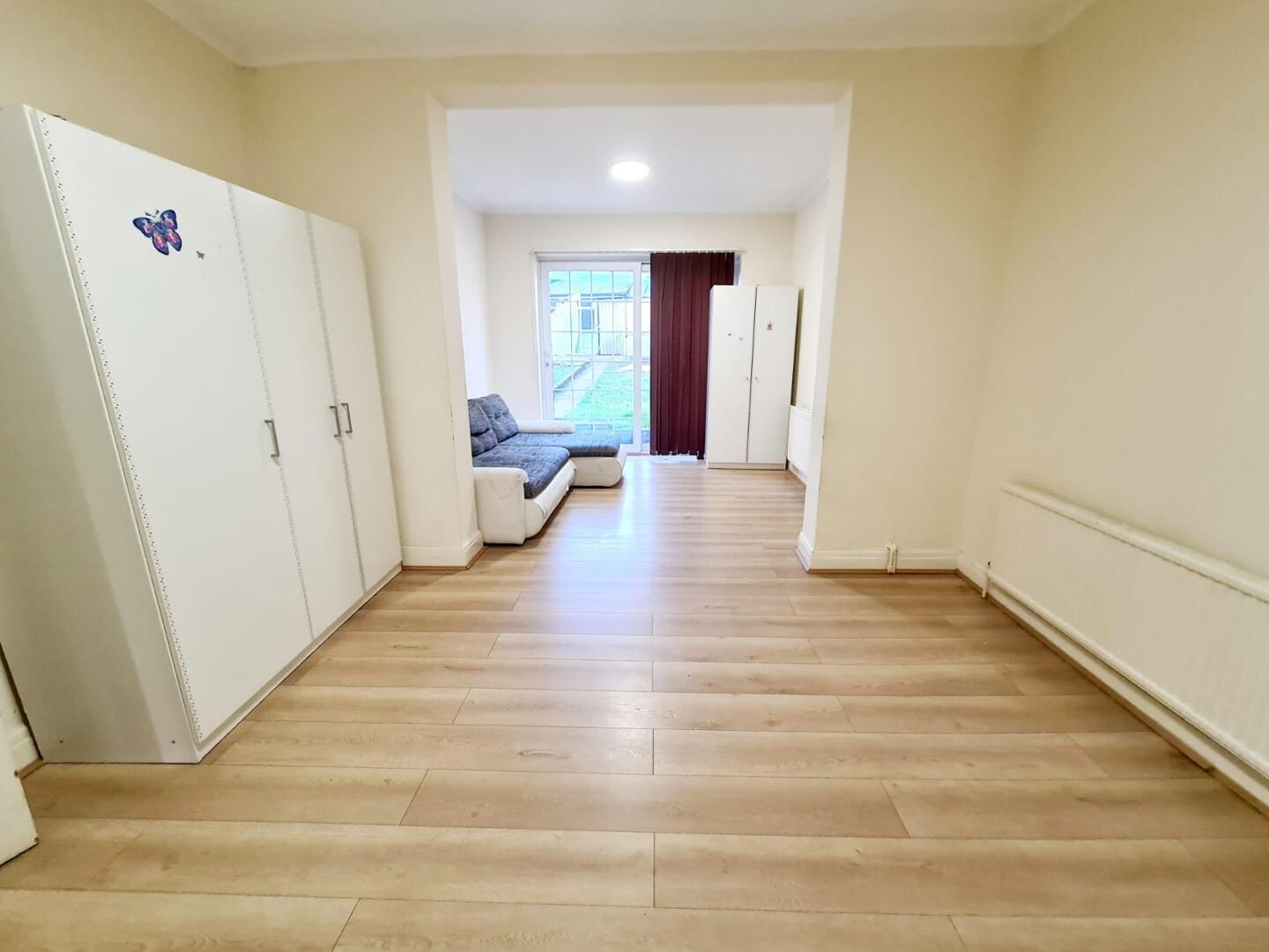 Property Image deb4a3a1-9bc0-4079-aa47-7bb66a155c22