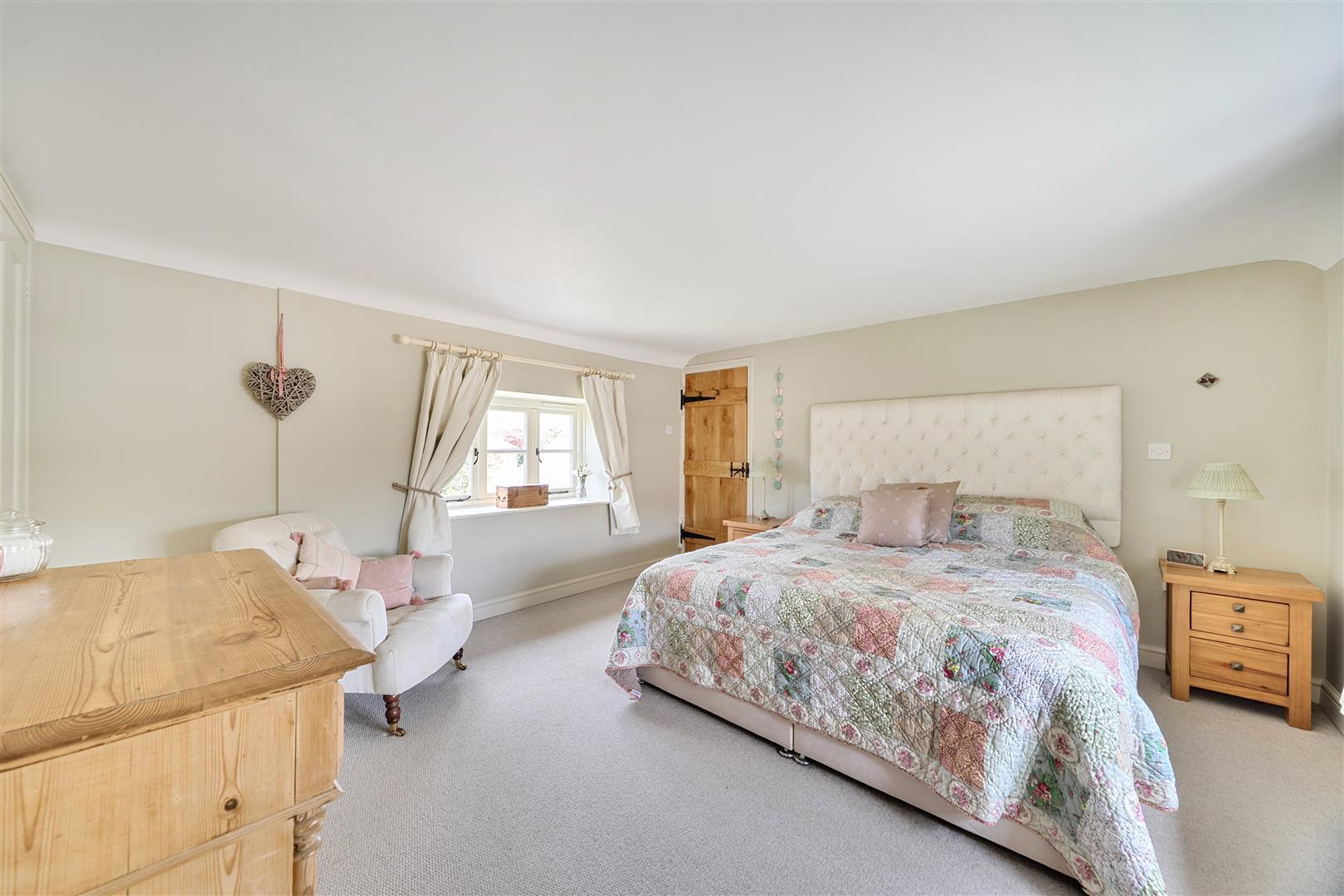Property Image debd7fb8-3e96-40d2-9dc8-a22a4ed44f03