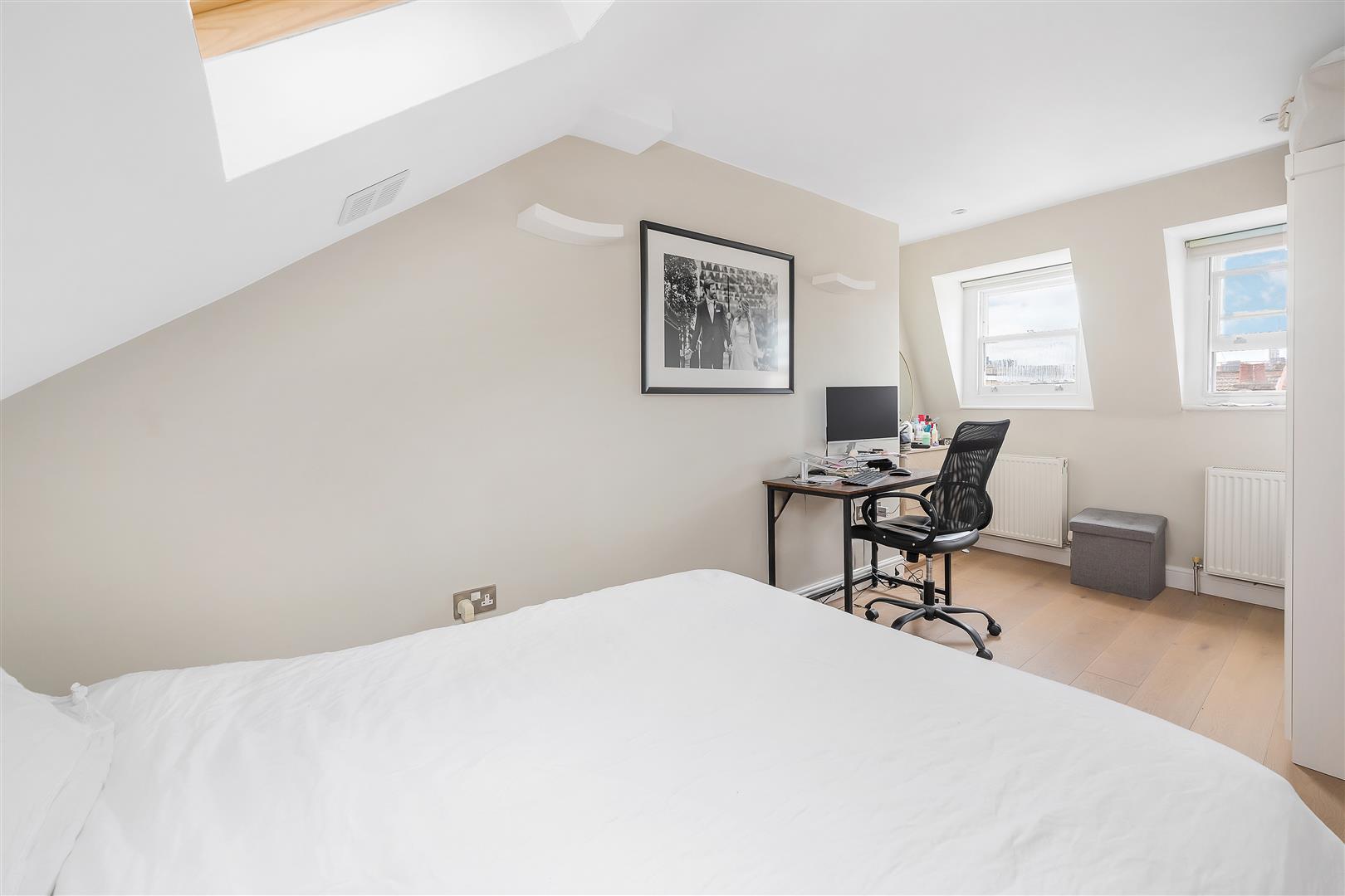 Property Image dec36867-17f5-49b1-8428-181aebd093d6
