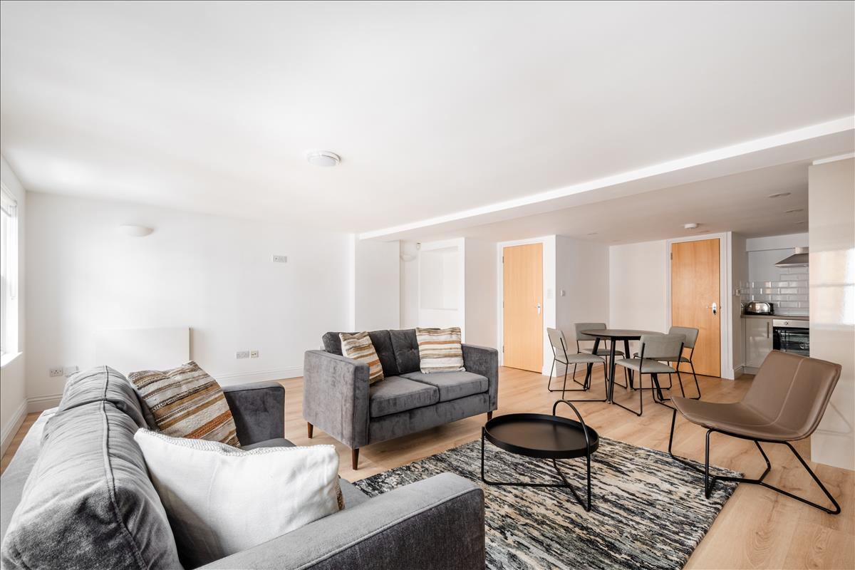 Property Image deca60d3-6a11-4b5b-bc83-d0f485ff3683