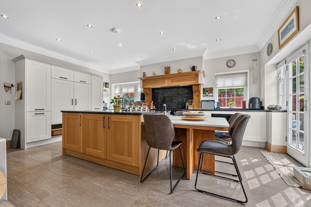 Property Image decf8cc4-2bda-429c-9b84-d60b945c369e
